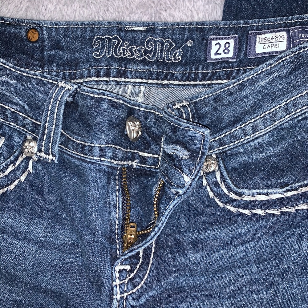 Miss Me jean capris